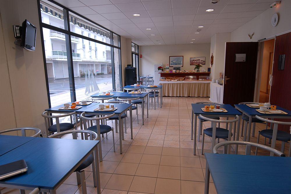 Cerise Lannion Aparthotel Exterior photo