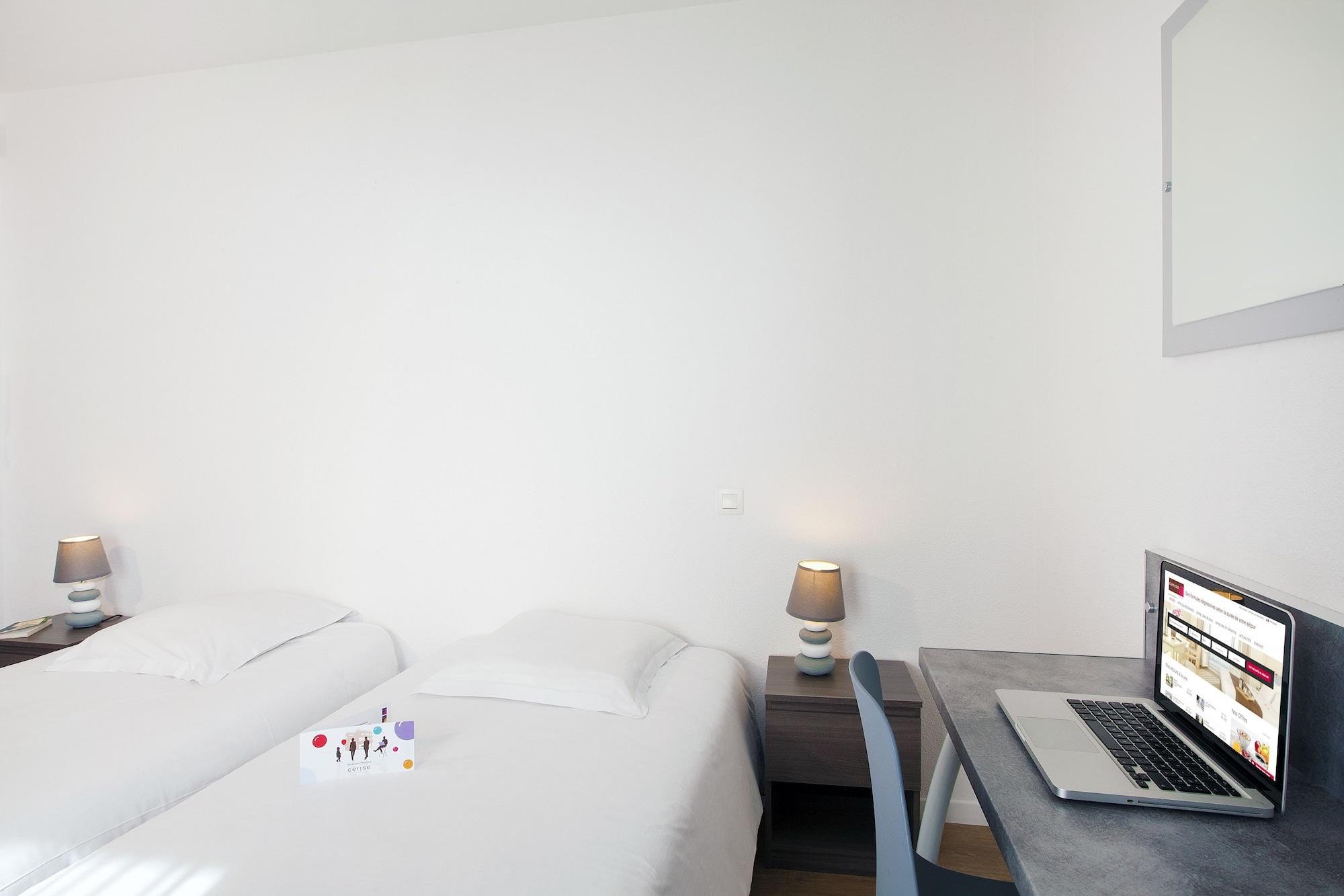 Cerise Lannion Aparthotel Exterior photo