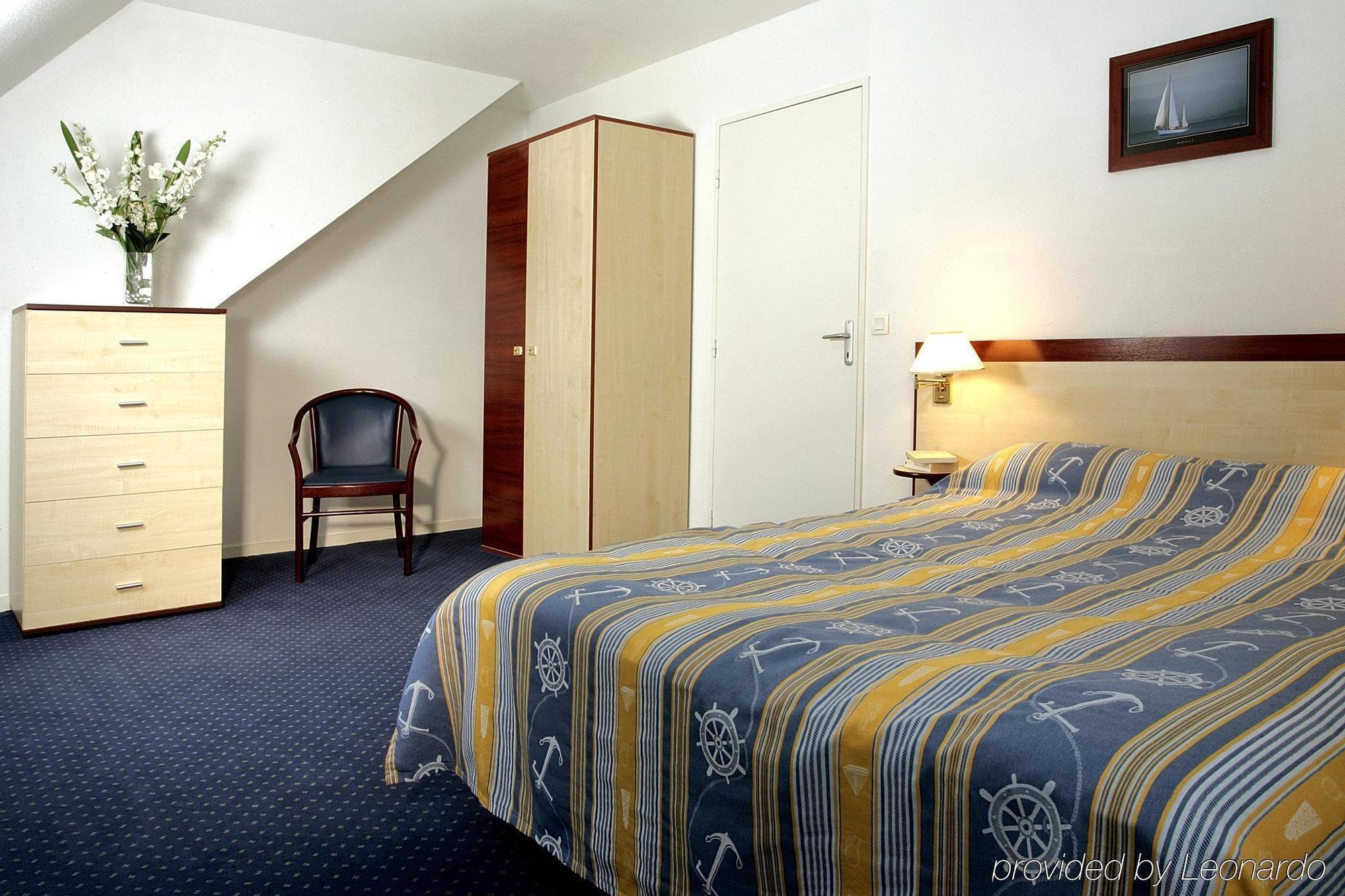 Cerise Lannion Aparthotel Room photo